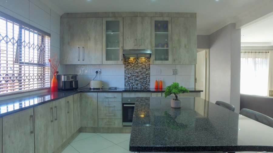 4 Bedroom Property for Sale in Waterkloof A H North West